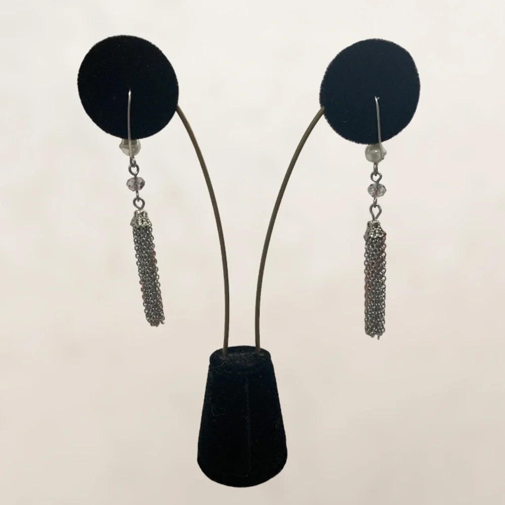 Beaded dangling chain earrings